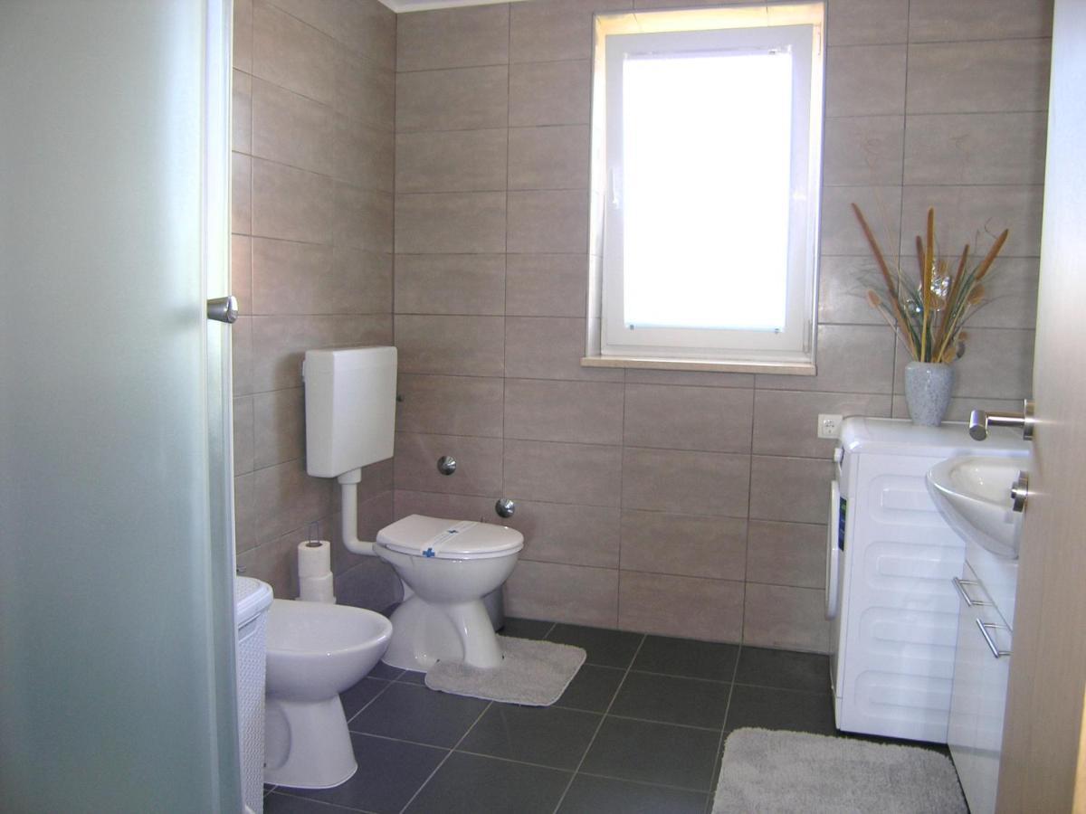 Apartment Goran Крк Екстер'єр фото