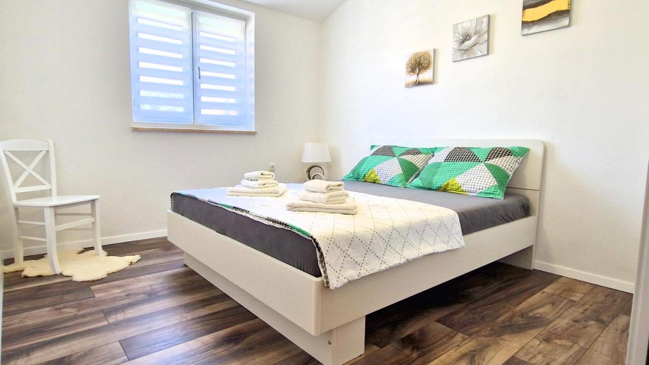 Apartment Goran Крк Екстер'єр фото